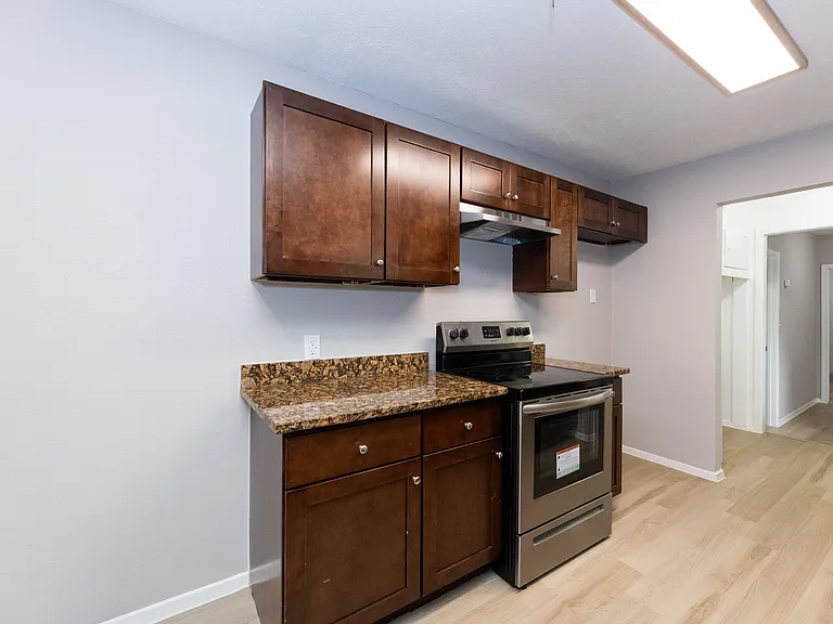 1505 McDonald Dr — Photo 10