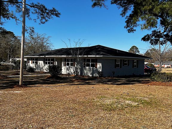 2nd image of 807 E Hart Ave