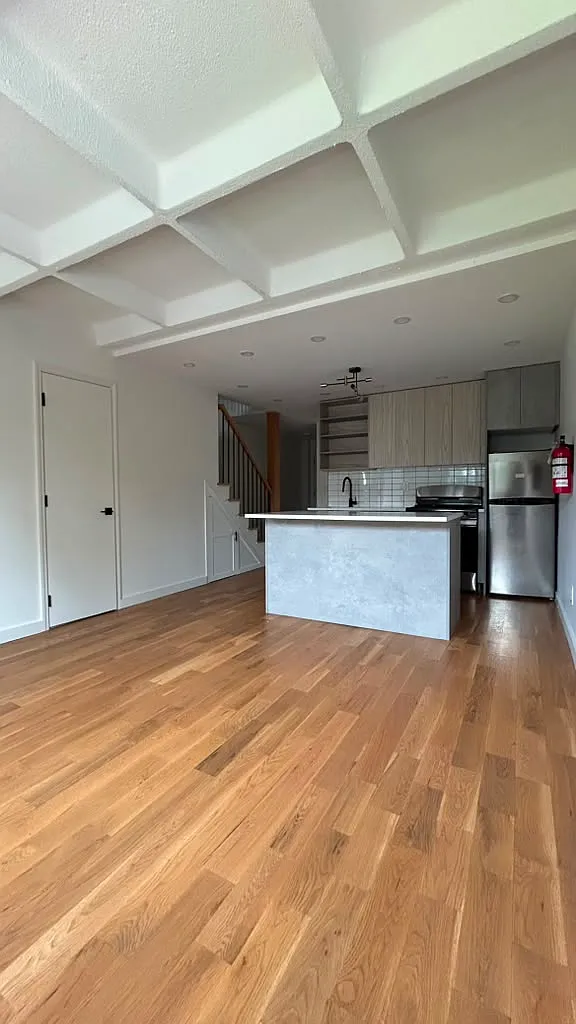 3 bed, 1500 sqft, $3,200 — Photo 1