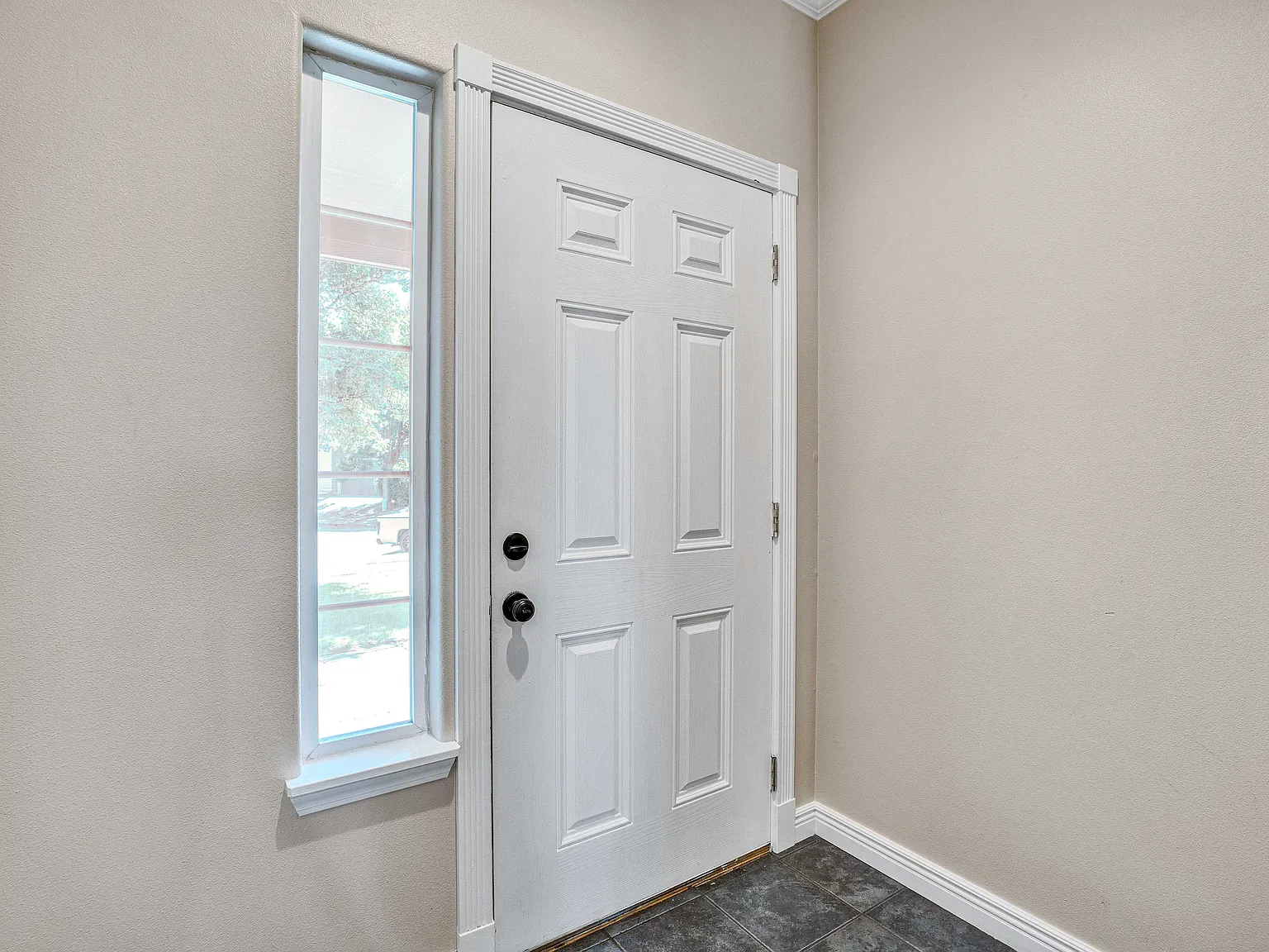 3 bed, 2.5 bath, 1497 sqft, $2,550 — Photo 4