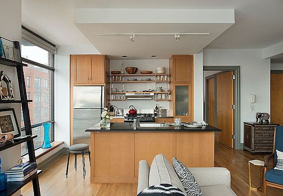 4th image of 125 Court St APT 2SE