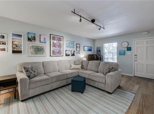 1240 Barton Hills Dr APT 220, Austin, TX 78704