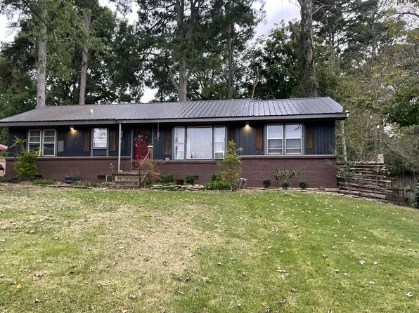 913 1st Ave, Tullahoma, TN 37388