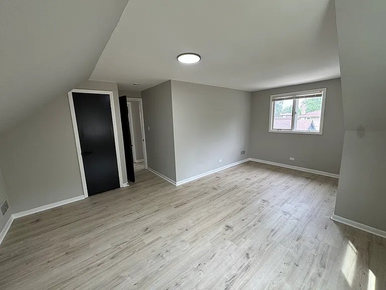 16439 Cottage Grove Ave — Photo 19