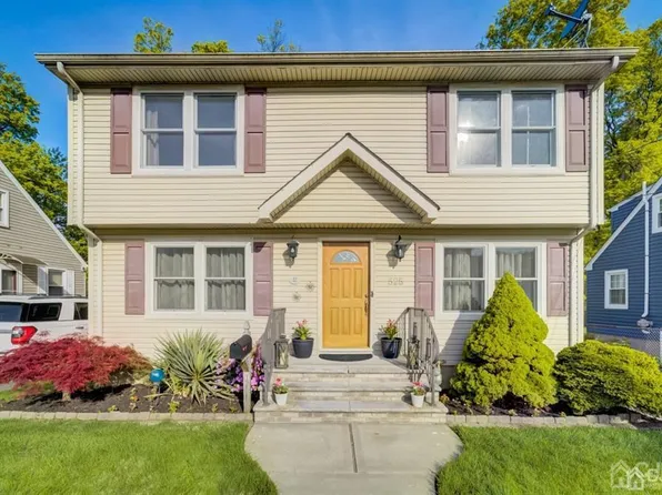 525 Lyman Ave, Woodbridge, NJ 07095