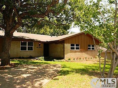 2nd image of 403 E Huitt Ln