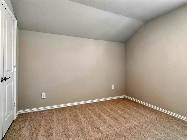 1414 Bridgestone Dr — Photo 17