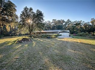 6974 NW 33rd Dr, Lake Panasoffkee, FL 33538