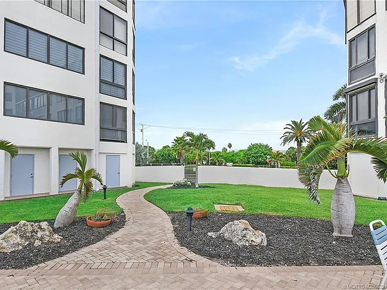 2375 NE Ocean Blvd #E402 — Photo 39