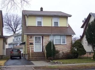 242 Park Ave, Lyndhurst, NJ 07071