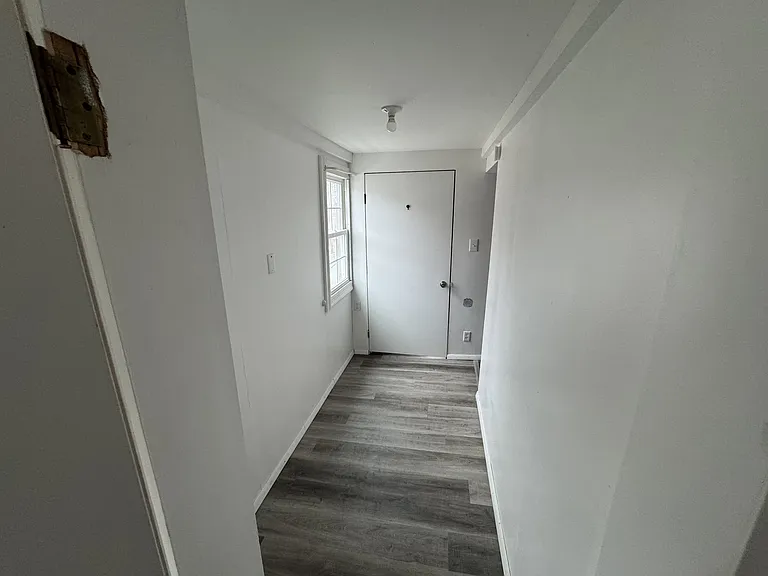 169 N Grant St — Photo 6