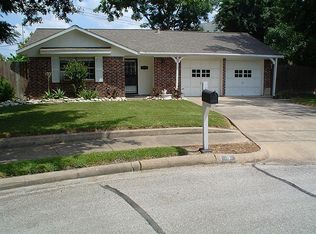 506 Packer Ct, Webster, TX 77598