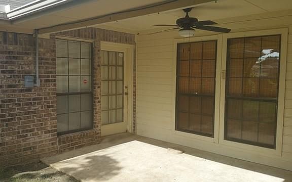 4th image of 500 Graham Ln
