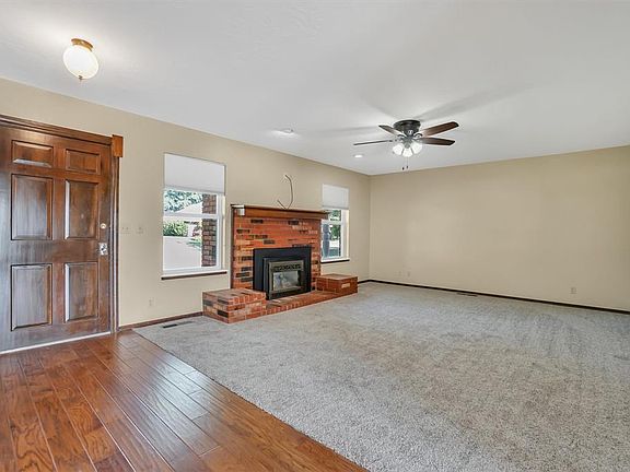 4th image of 1006 Kathys Pl