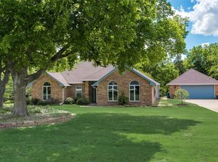 4433 Oak Hollow Cir, Midlothian, TX 76065