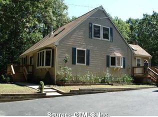 67 Brickhouse Rd, Killingly, CT 06239