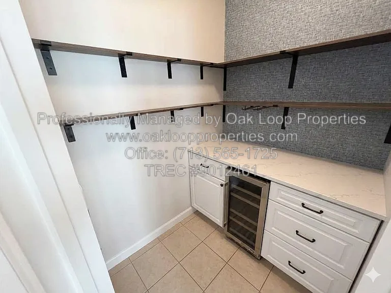 1253 W 17th St — Photo 16