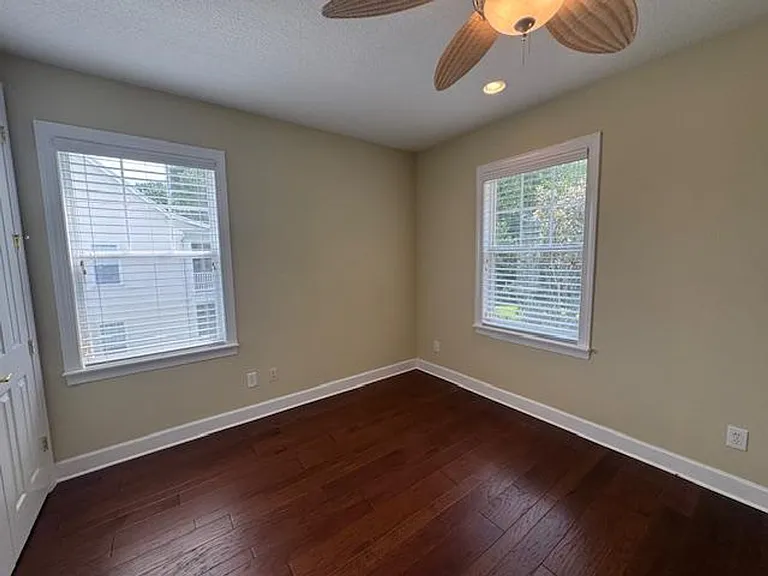 1442 Stickley Ave — Photo 32