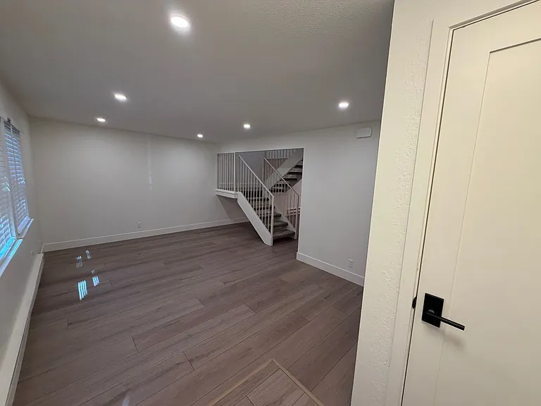 435 Pine Meadows Dr #B2 — Photo 3