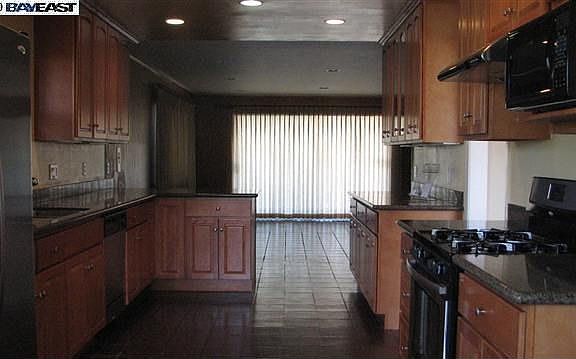 Kitchen/ Familyroom 