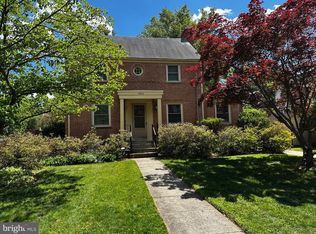 9903 Thornwood Rd, Kensington, MD 20895