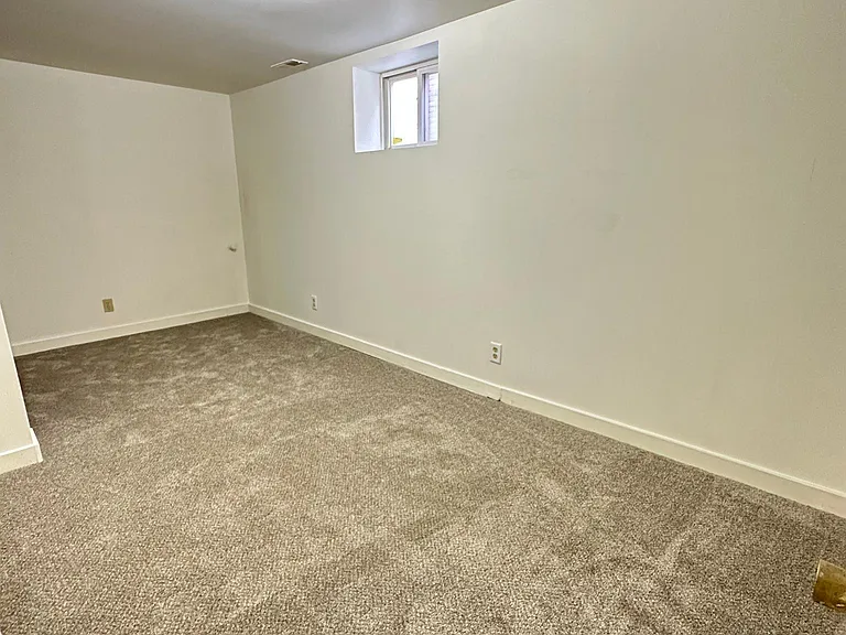 718 Washington St — Photo 13