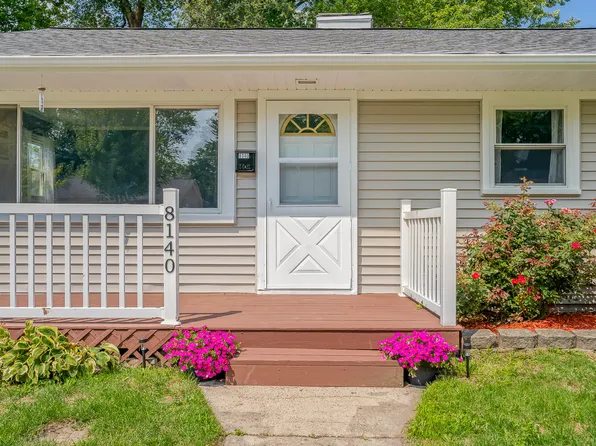 8140 Sycamore Ave, Highland, IN 46322