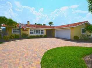 12125 5th St E, Treasure Island, FL 33706