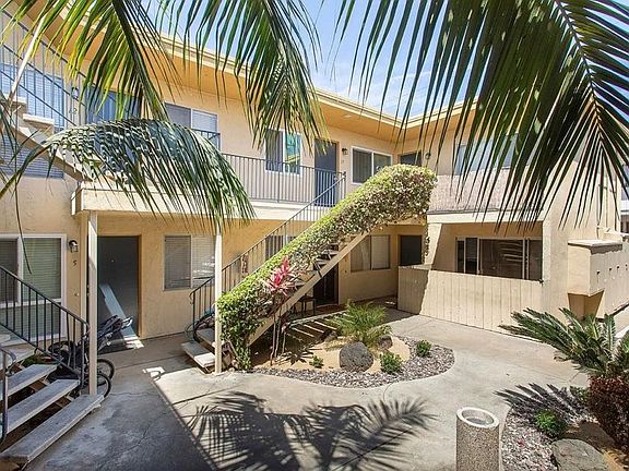 2nd image of 3802 Riviera Dr APT 1