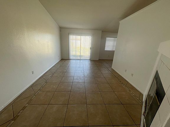 5th image of 13311 Dos Lomas Way