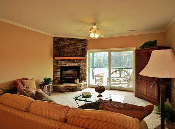 5th image of 240 Village Dr Unit 406