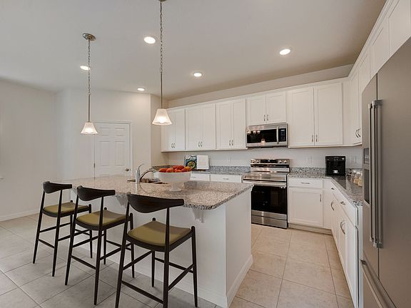 4th image of 3410 Viridian Cir