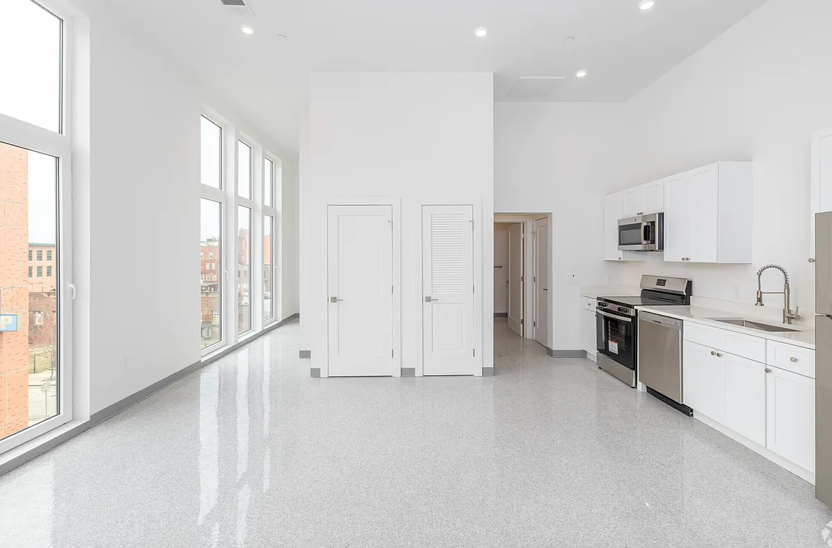 Building Photo - 78-80 Middlesex St #104