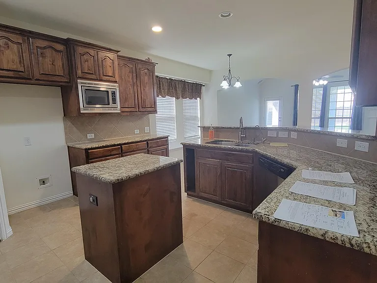 308 Enid Dr — Photo 9
