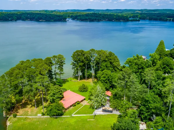 2403 Point Place Rd, Soddy Daisy, TN 37379