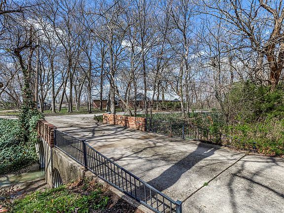 2nd image of 7585 County Road 202