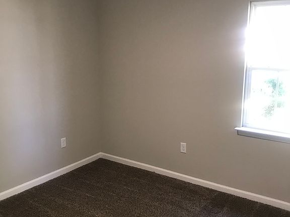 5th image of 423 S Beechwood Cv