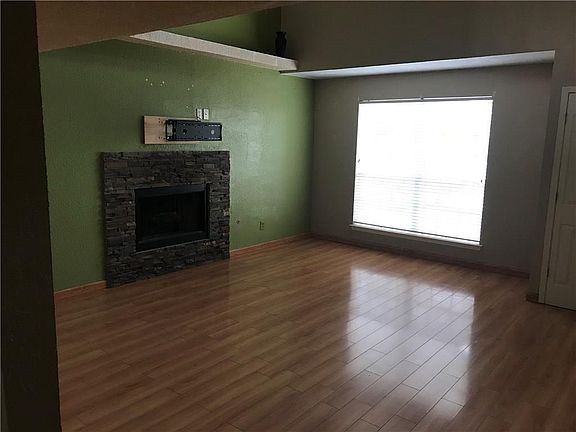 3rd image of 11940 Oak Abbey Ct