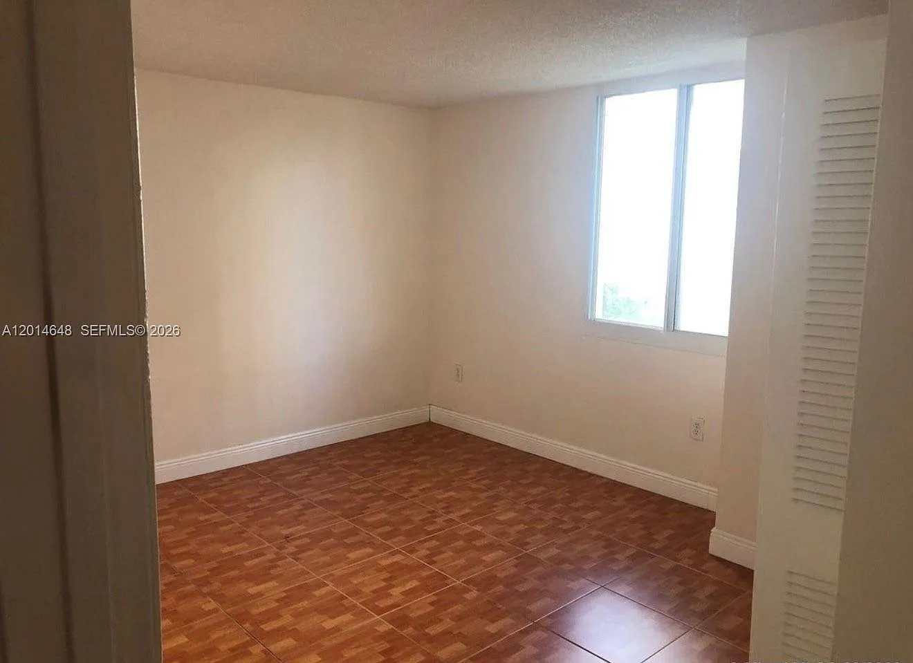 1 bed, 1.0 bath, 575 sqft, $2,100 — Photo 3