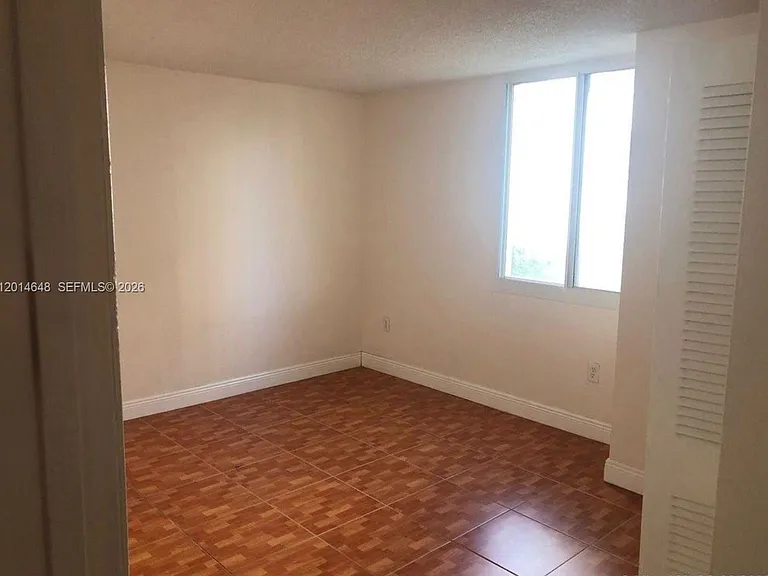 800 N Miami Ave #E-407 — Photo 3