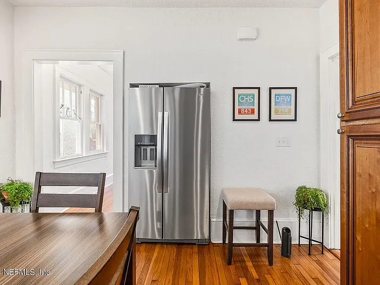 2973 Herschel St — Photo 21