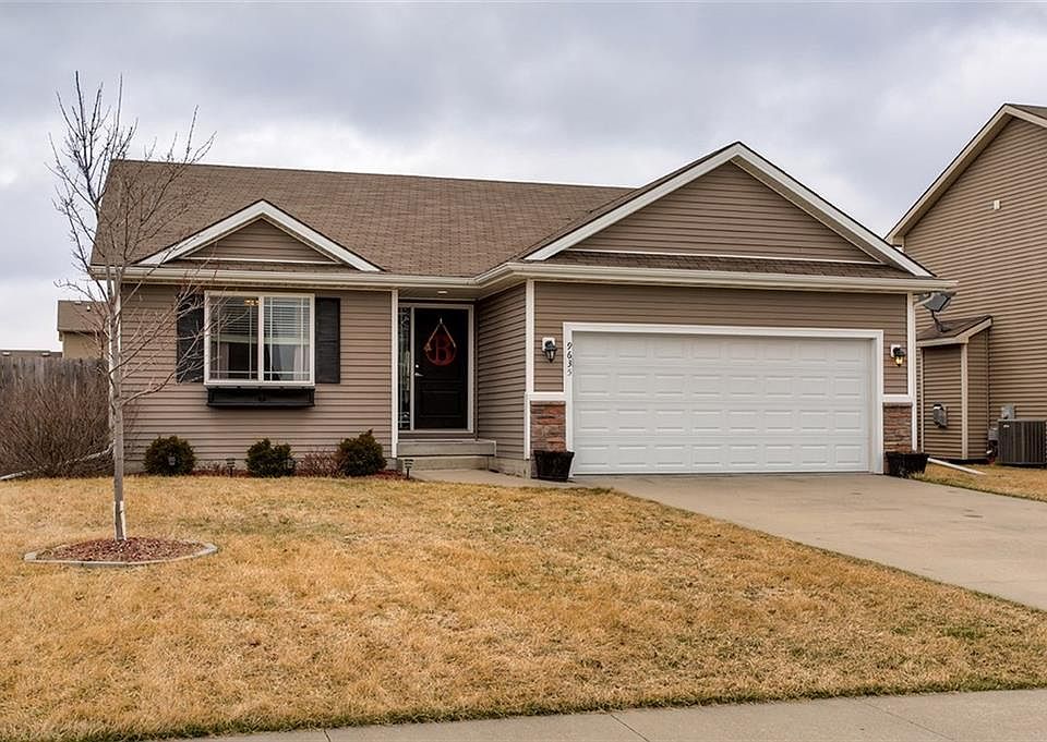 1st image of 9635 Davis Dr