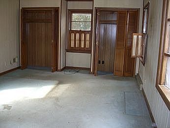 5th image of 1600 Catalina Dr