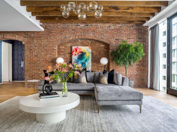 325 West Broadway image 1 of 6