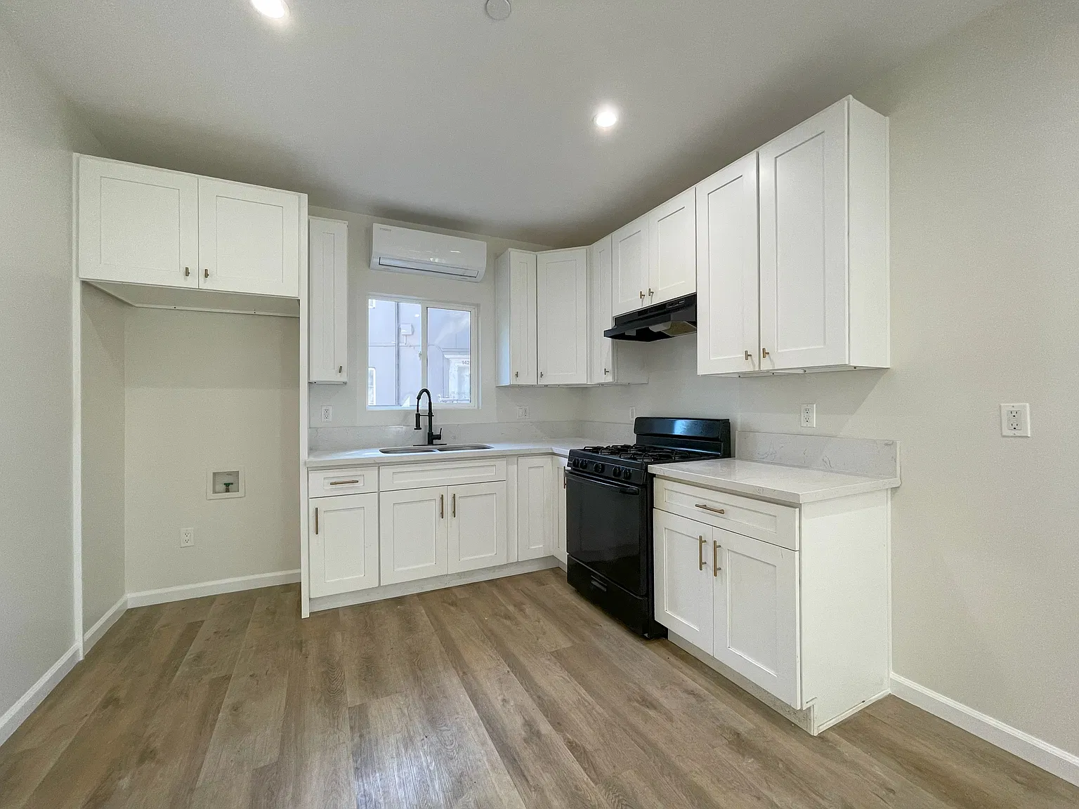 2 bed, 620 sqft, $2,495 — Photo 4
