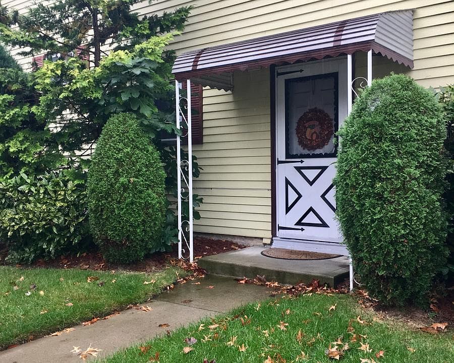 1st image of 300 Hillman Ave #2