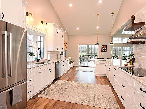 5th image of 2101 Waters Edge Dr #21