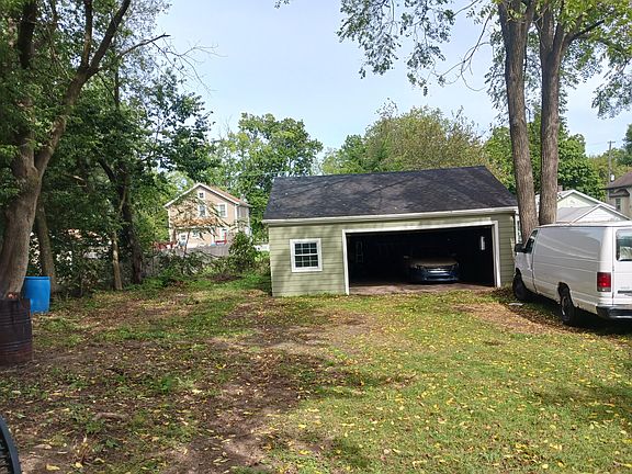 3rd image of 1219 Palmer Ave