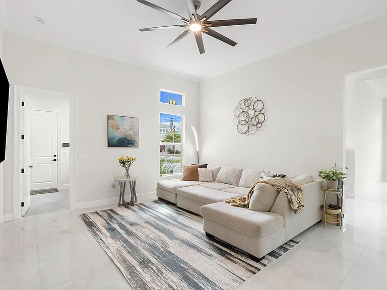 4776 Estates Cir — Photo 13