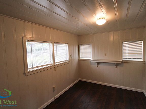 3rd image of 2169 Coastland Ave